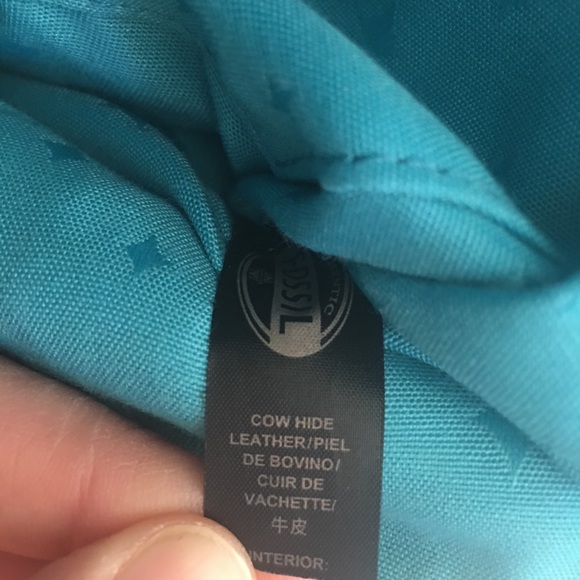 Turquoise Leather Fossil Purse Excellent Condition - Picture 15 of 16